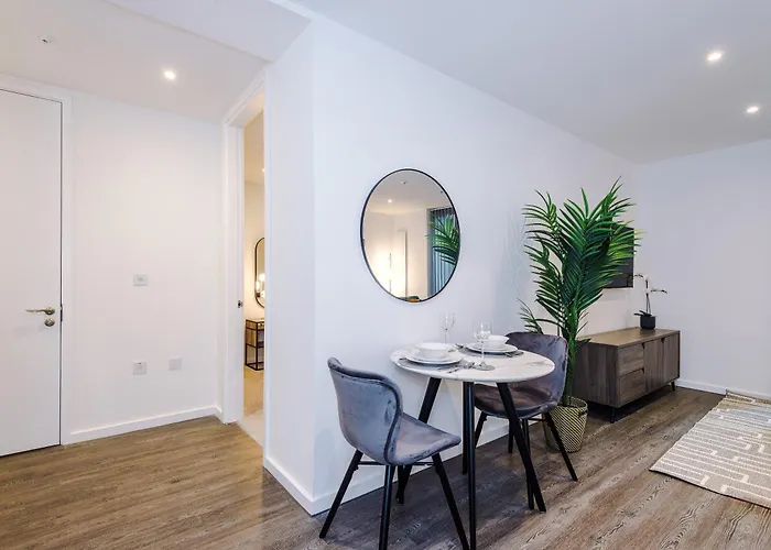 Stylish 1br Near Centre, Salford Манчестер