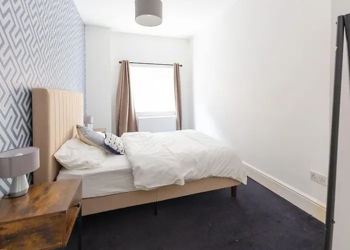 Charming 2-bed In M16 아파트