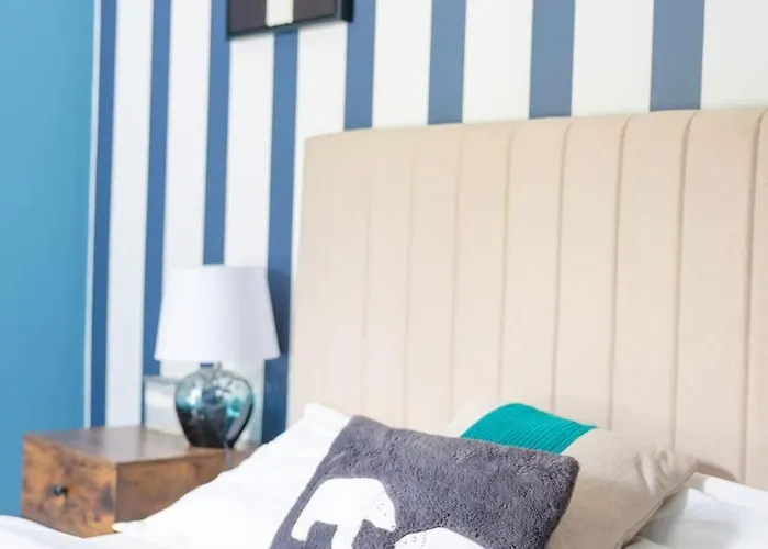 Charming 2-bed In M16 아파트