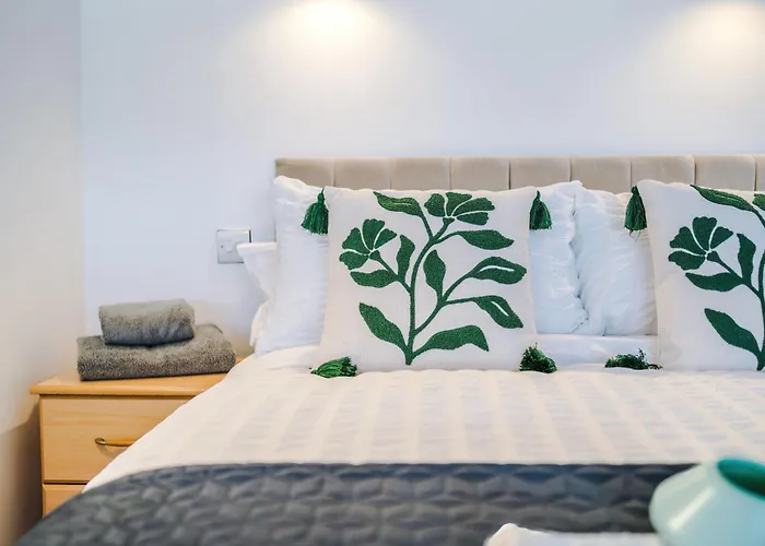 Modern 2br Flat For 4 Full Kitchen アパート マンチェスター