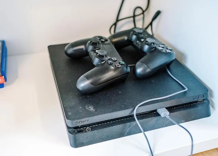 Stylish Home, Sleeps 7, Pool Table, Free Parking, Free Wi-fi, Full Kitchen, Perfect For Groups 曼彻斯特