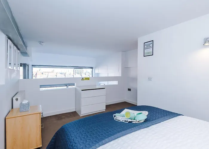 Modern 2br Flat For 4 Full Kitchen Apartment