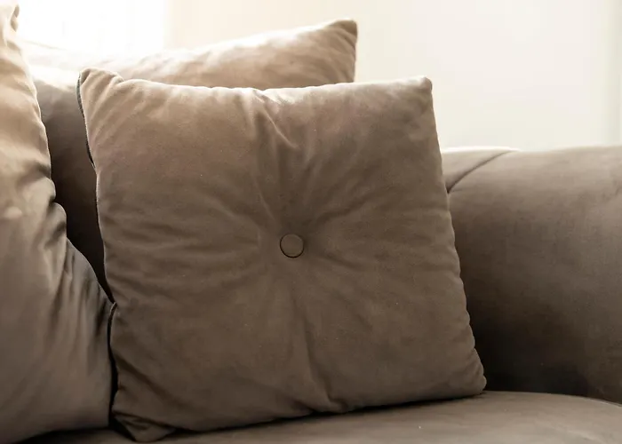 Free Parking, Large House For Contractors & Families, Sleeps 6, 15mins To Centre * מנצ'סטר