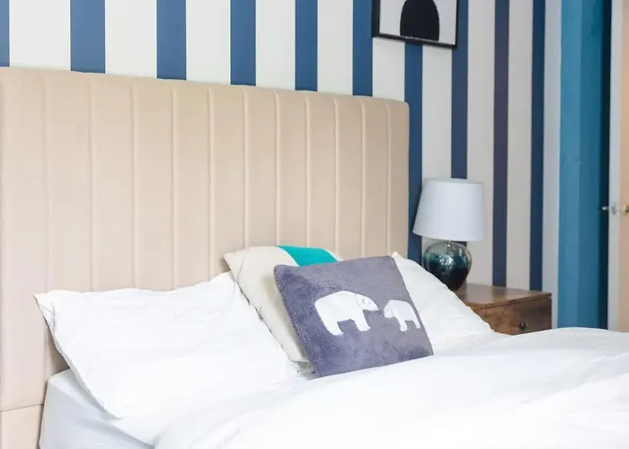 Charming 2-bed In M16 * 맨체스터