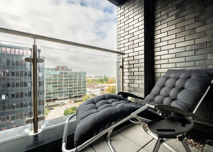 Appartement 2 Bedroom - Old Trafford - Balcony - Free Parking *