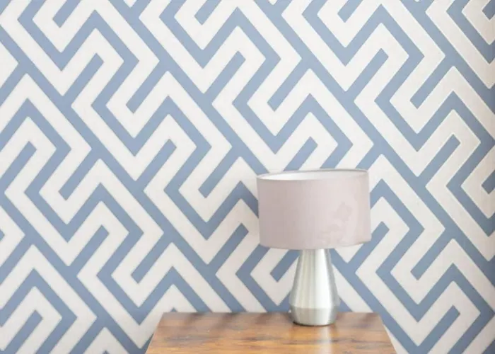 Charming 2-bed In M16 *