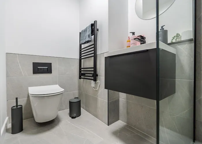 2 Bedroom - Old Trafford - Balcony - Free Parking Apartament Manchester