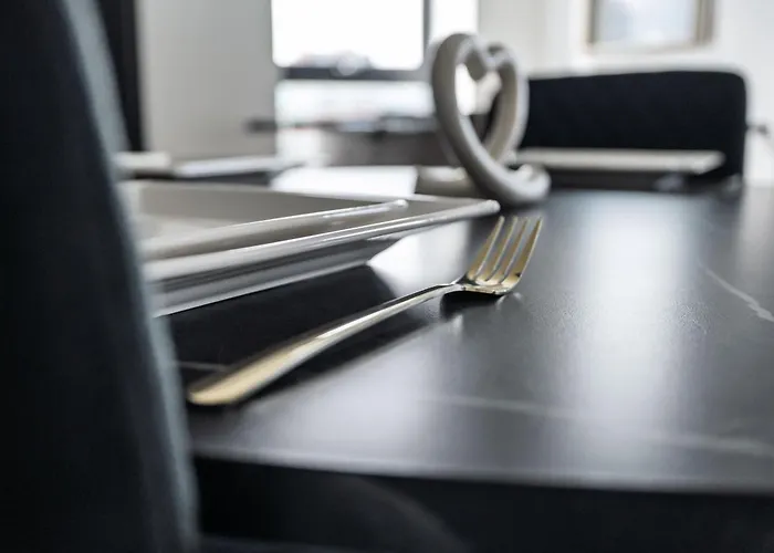 2 Bedroom - Old Trafford - Balcony - Free Parking Appartement *