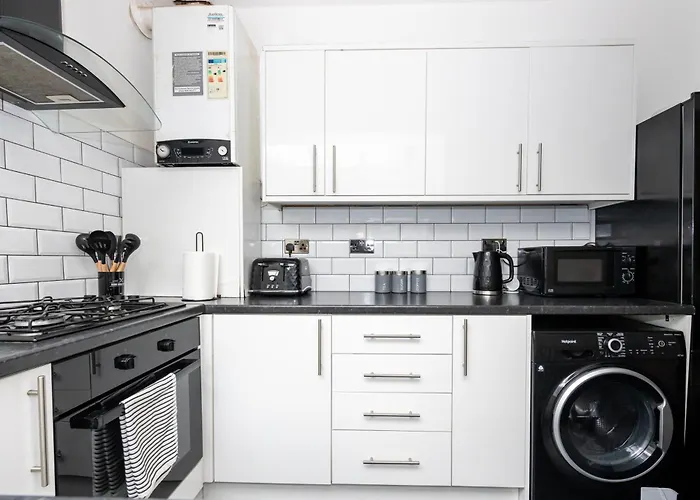 Moon House Location *