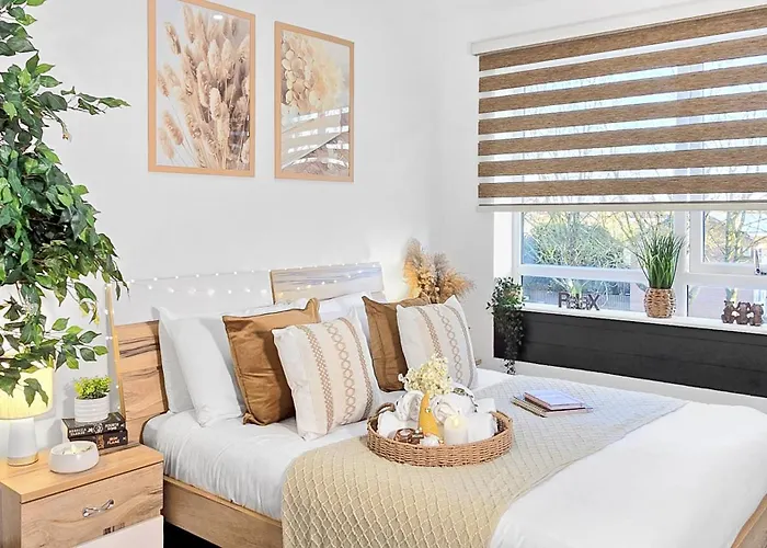 The Cozy Chapter - Spacious Near Centre & Old Trafford * Manchester