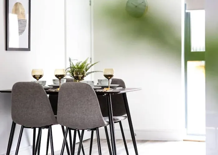 Staycay - Modern 1-bed In Centre Apartment *