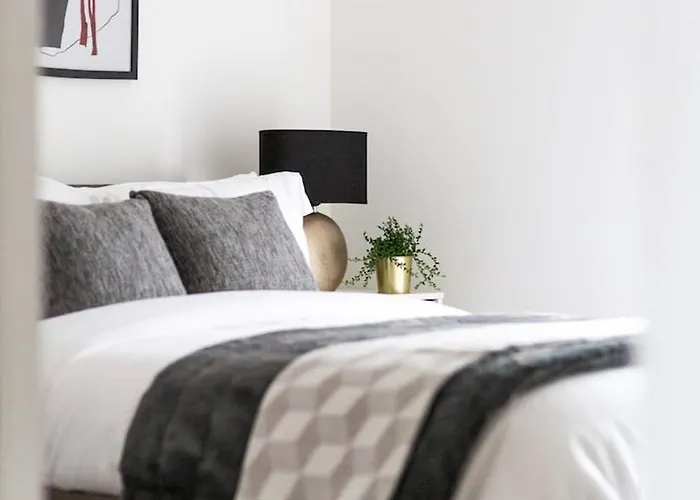 Staycay - Modern 1-bed In Centre Apartment *