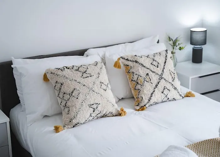 The Interchange - 2-bed - Brand New - Apartment *