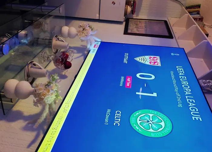 Clayton Проживание в семье