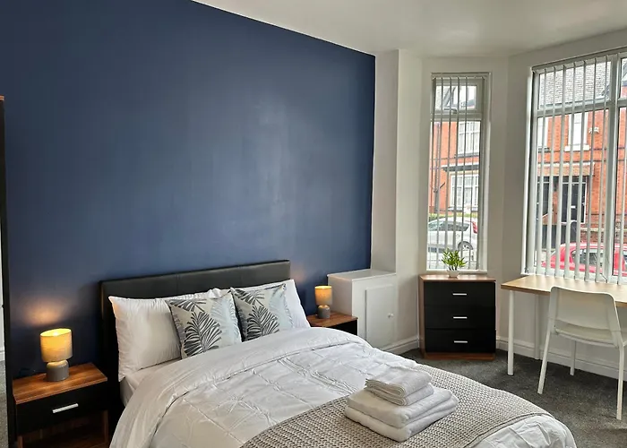 別荘 Daisybank Co-living - Private Self-cater マンチェスター