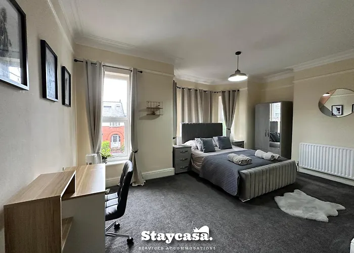 Spacious 5br In Leafy Withington - 19677 * Manchester