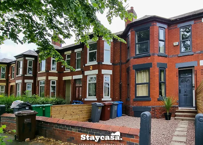 Spacious 5br In Leafy Withington