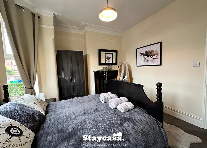 Spacious 5br In Leafy Withington - 19677 * Manchester