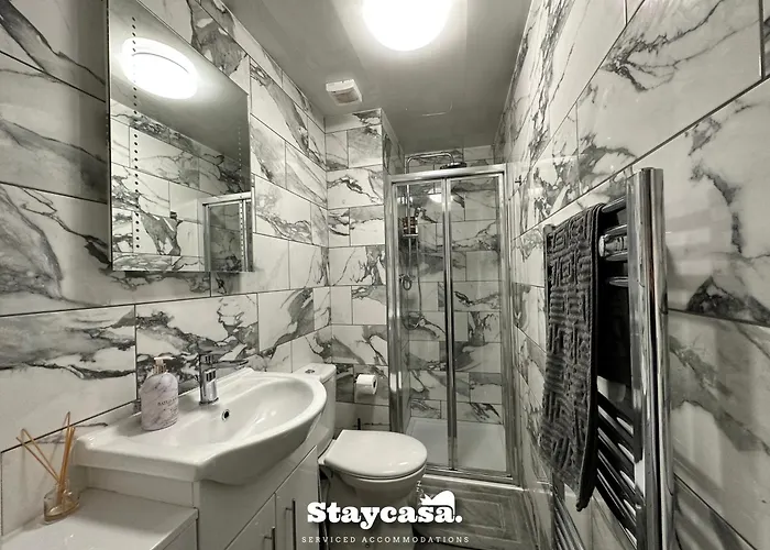 Дом отдыха Spacious 5br In Leafy Withington *