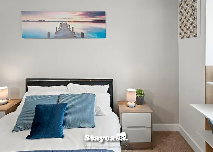 Spectacular Apartment Balcony View In Cit… - 19611