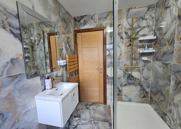 펜션 Near Old Trafford Modern 4br House For 7 Guests 맨체스터