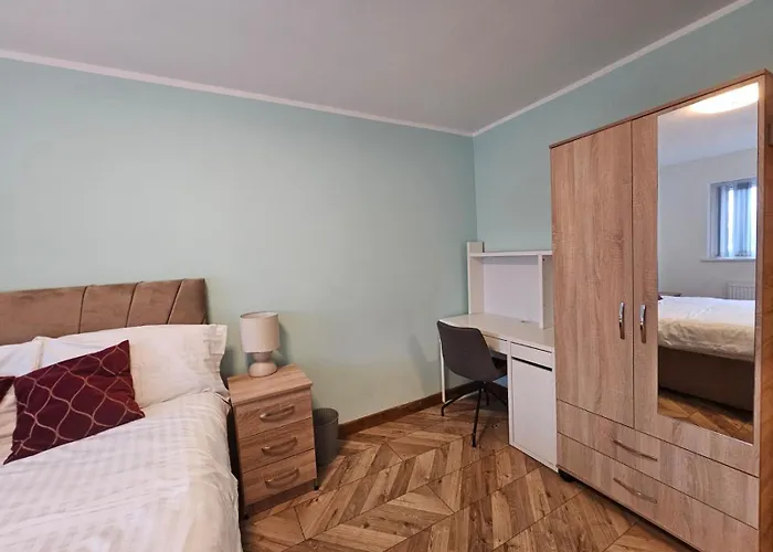 Tatil Evi Near Old Trafford Modern 4br House For 7 Guests Manchester