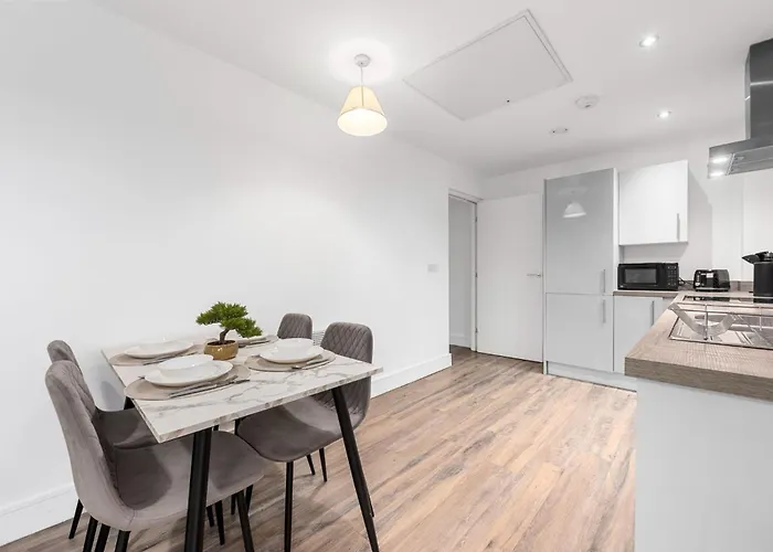 Modern 2br In M5, Man United Stadium, And Mediacity Apartament