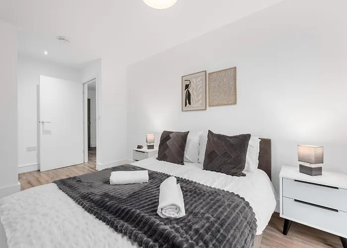 Apartment Modern 2br In M5, Man United Stadium, And Mediacity