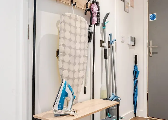 Lets Sa I 2bed 2bath L Waterfront L Private Balcony I Relaxing Retreat I Great Location Apartment Manchester