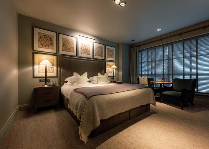 Dakota 5* Manchester