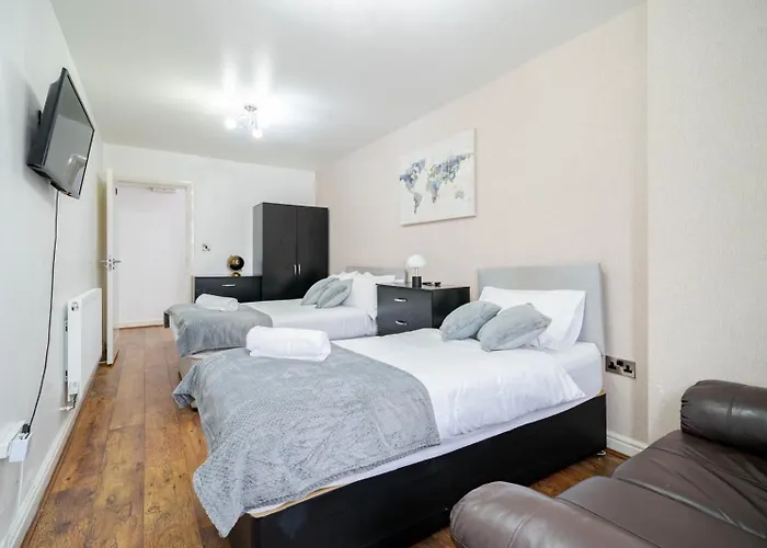 Rusholme Apartment *
