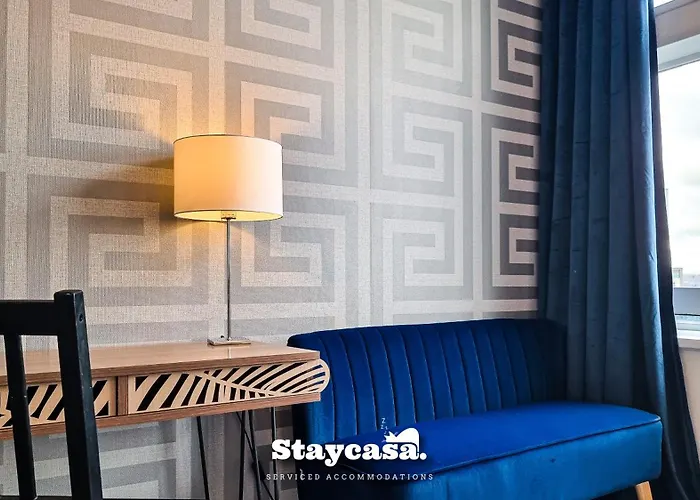 Modern Centre Stunning 18th Floor View شقة *