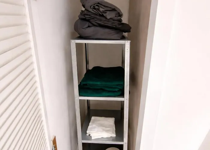 Pensión Modern With Private Entrance *