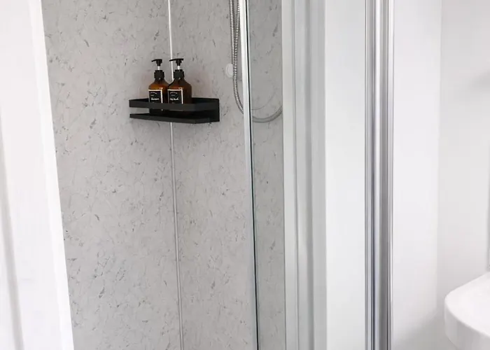 Modern With Private Entrance