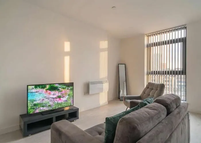 Modern In Salford Great Views شقة