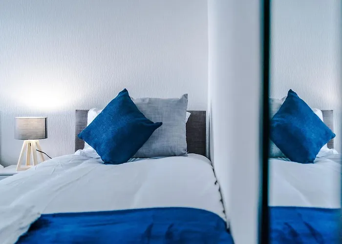 Vakantiehuis Fun & Spacious 3Bed L Pool Table & Pingpong Table *