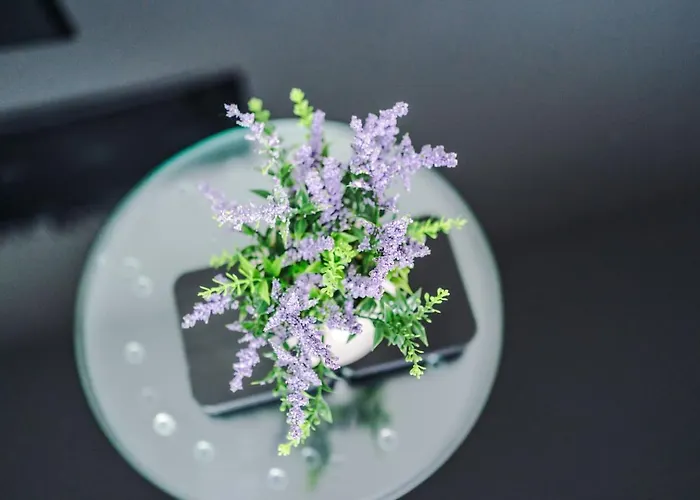 Fun & Spacious 3Bed L Pool Table & Pingpong Table Manchester