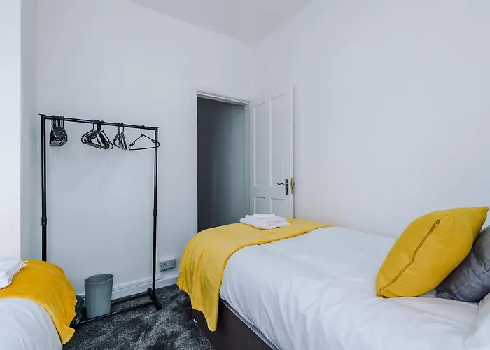 Vakantiehuis Fun & Spacious 3Bed L Pool Table & Pingpong Table