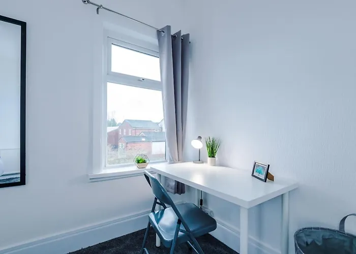 Vakantiehuis Fun & Spacious 3Bed L Pool Table & Pingpong Table *