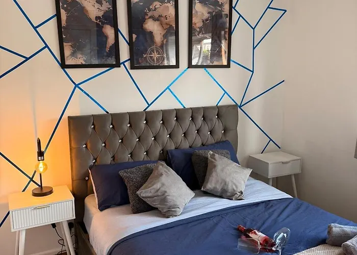 Vakantiehuis House In Mvs Snug Urban Hideaway *