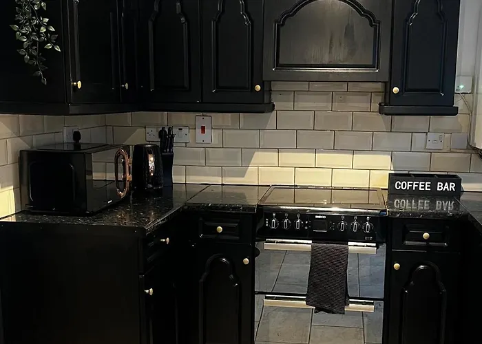 House In Manchester Mvs Snug Urban… - 21193 Μάντσεστερ