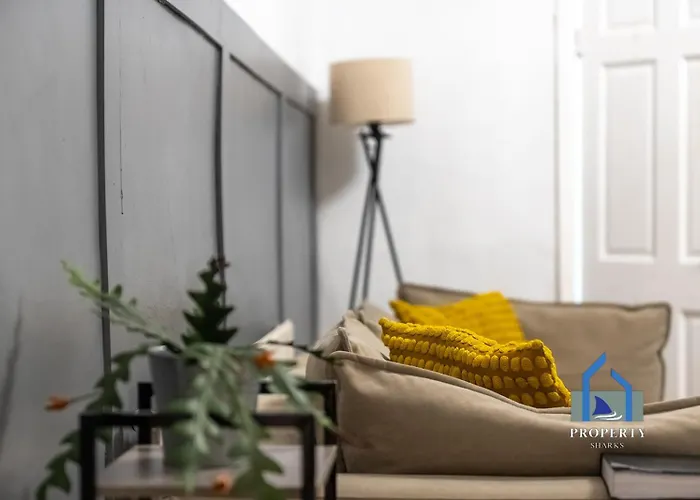 Traditional Home-games Room-free Parking 맨체스터