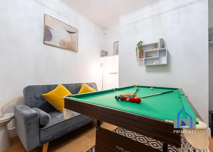 شقة Traditional Home-games Room-free Parking مانشستر