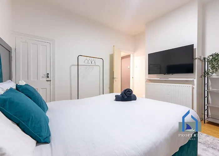 Сasa de vacaciones Modern Townhouse-free Parking-game Room-w-ifi *