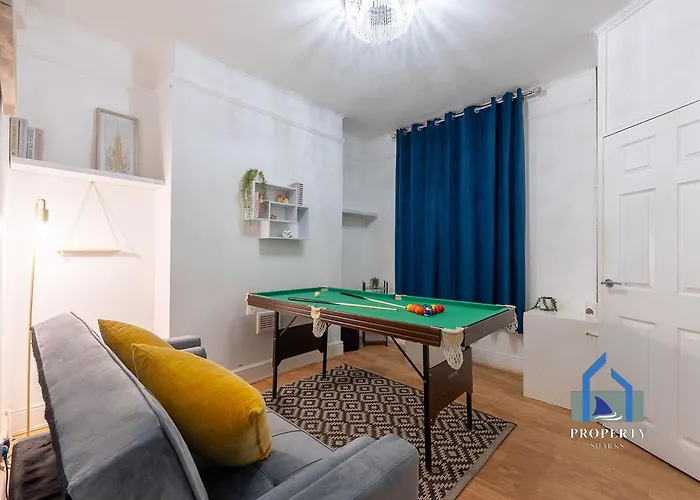 Сasa de vacaciones Modern Townhouse-free Parking-game Room-w-ifi *