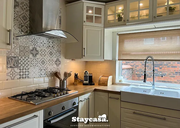 Stylish Interior Cosy Haven - On-street Parking *