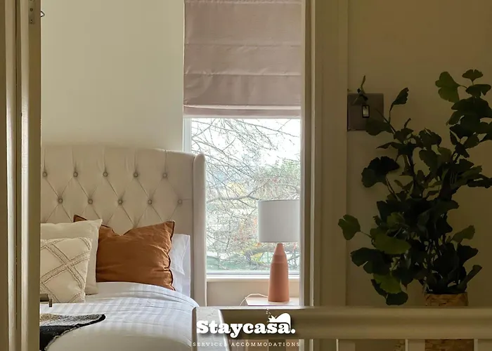 펜션 Stylish Interior Cosy Haven - On-street Parking 맨체스터