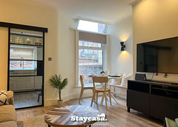 Stylish Interior Cosy Haven - On-street Parking *