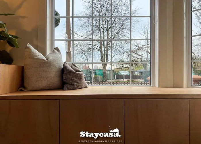 Stylish Interior Cosy Haven - On-street Parking Сasa de vacaciones