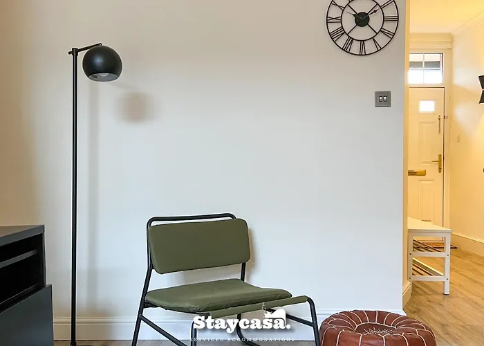 Stylish Interior Cosy Haven - On-street Parking 펜션 맨체스터